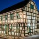 Die historische Fassade entspricht dem Ursprung von 1569